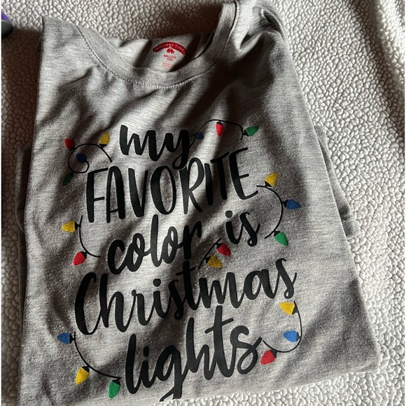 Size 2X Christmas Tee grey “ my fav color is Christmas Lights” - Picture 3 of 3